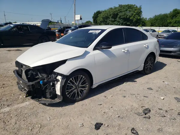 3KPF54AD7PE617644 2023 KIA FORTE - Image 1