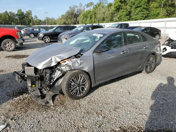 3KPF54AD7PE643435 2023 KIA FORTE - Image 1