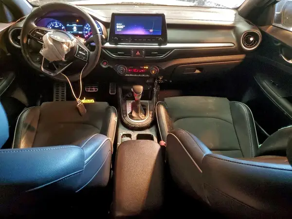 3KPF54AD7PE645735 2023 KIA FORTE - Image 8