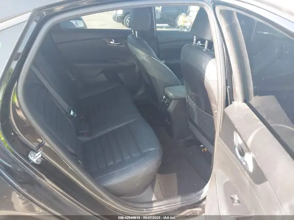 3KPF54AD7PE648151 2023 KIA FORTE - Image 8