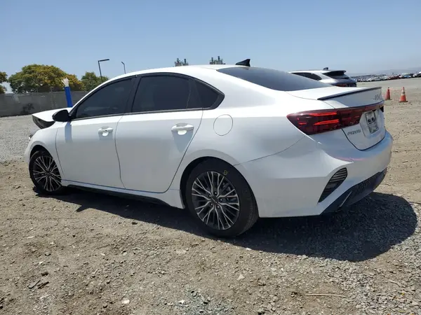 3KPF54AD7PE649428 2023 KIA FORTE - Image 2