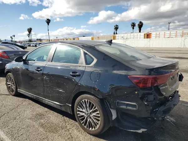 3KPF54AD7PE652653 2023 KIA FORTE - Image 2