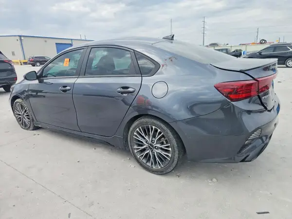3KPF54AD7PE664933 2023 KIA FORTE - Image 2