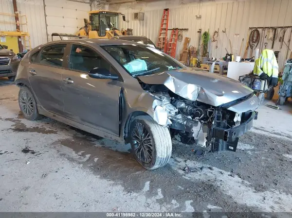 3KPF54AD7PE665774 2023 KIA FORTE - Image 1