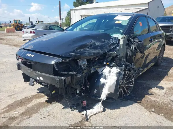 3KPF54AD7PE666455 2023 KIA FORTE - Image 2
