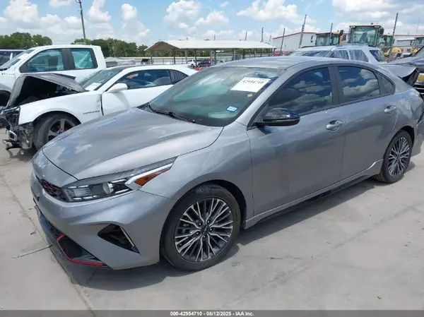 3KPF54AD7PE684454 2023 KIA FORTE - Image 2