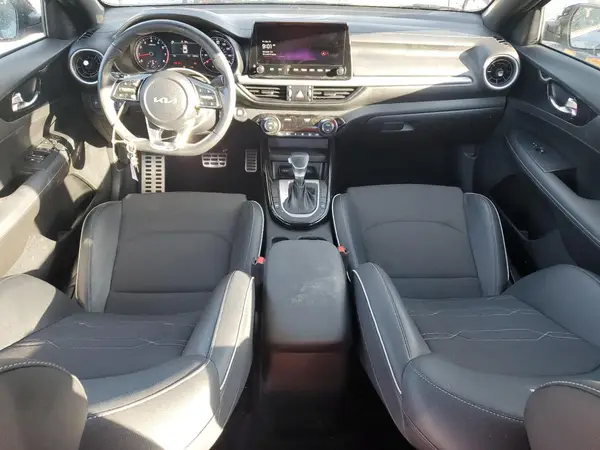 3KPF54AD7PE685667 2023 KIA FORTE - Image 8