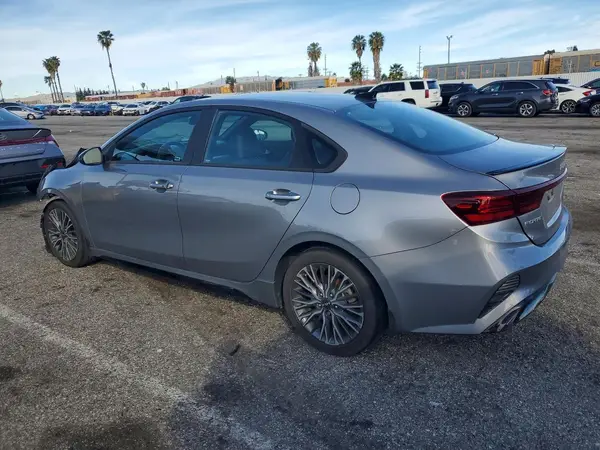 3KPF54AD7RE693139 2024 KIA FORTE - Image 2