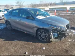 3KPF54AD7RE693321 2024 KIA FORTE