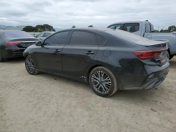 3KPF54AD7RE693609 2024 KIA FORTE - Image 2