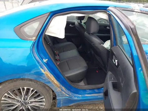 3KPF54AD7RE701210 2024 KIA FORTE - Image 8