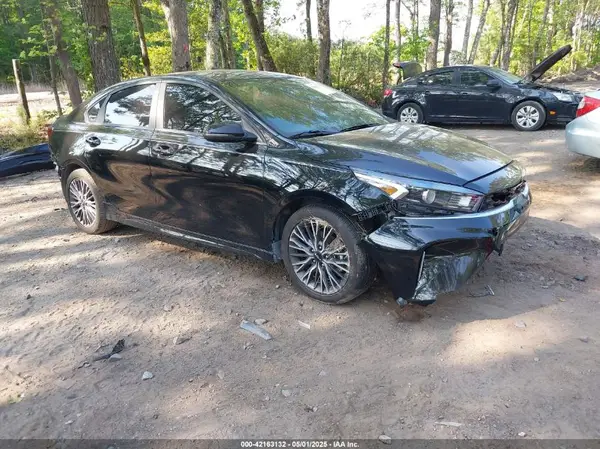 3KPF54AD7RE701806 2024 KIA FORTE - Image 1