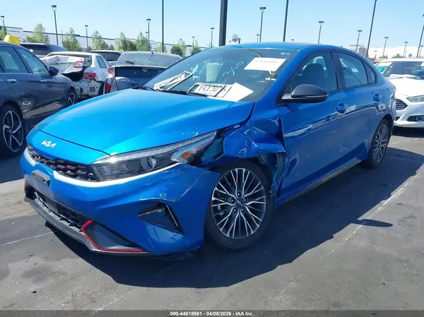 3KPF54AD7RE702860 2024 KIA FORTE - Image 2