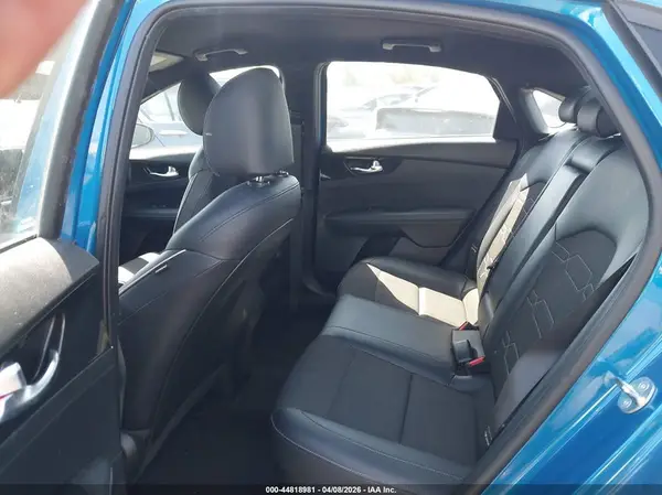 3KPF54AD7RE702860 2024 KIA FORTE - Image 8