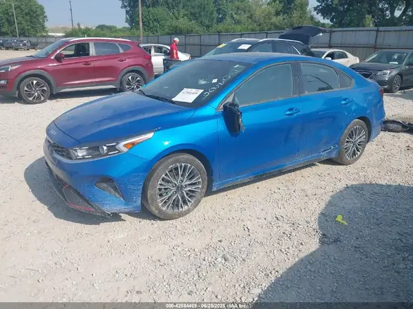 3KPF54AD7RE703569 2024 KIA FORTE - Image 2