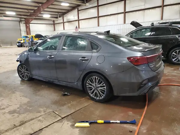 3KPF54AD7RE711140 2024 KIA FORTE - Image 2