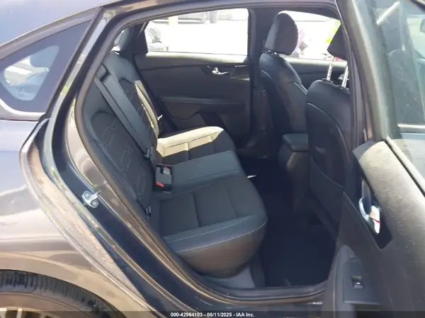 3KPF54AD7RE712465 2024 KIA FORTE - Image 8