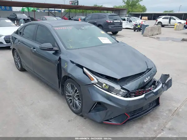 3KPF54AD7RE715043 2024 KIA FORTE - Image 1