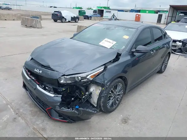 3KPF54AD7RE715043 2024 KIA FORTE - Image 2