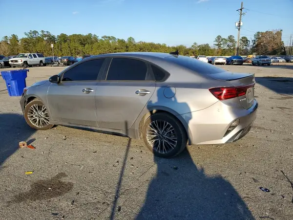 3KPF54AD7RE715088 2024 KIA FORTE - Image 2