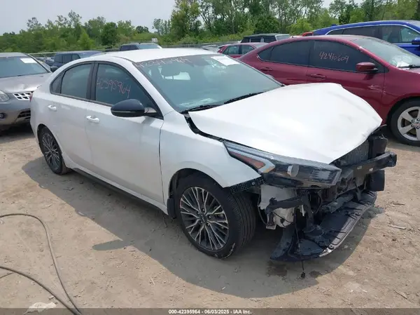 3KPF54AD7RE717553 2024 KIA FORTE - Image 1