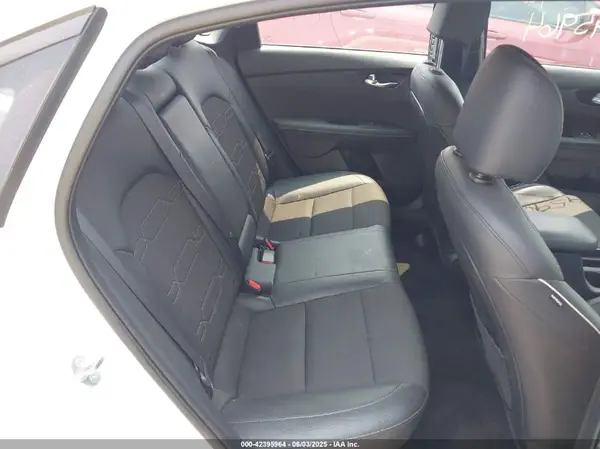 3KPF54AD7RE717553 2024 KIA FORTE - Image 8