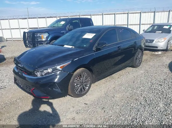 3KPF54AD7RE721733 2024 KIA FORTE - Image 2