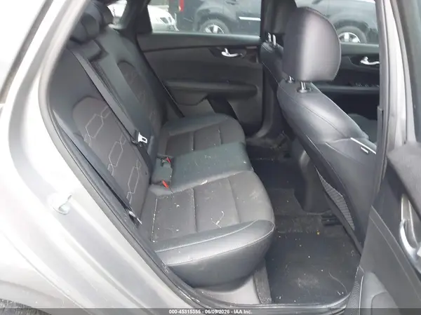 3KPF54AD7RE725538 2024 KIA FORTE - Image 8