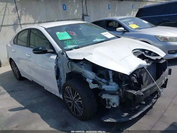 3KPF54AD7RE730593 2024 KIA FORTE - Image 1