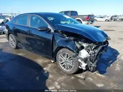 3KPF54AD7RE747328 2024 KIA FORTE