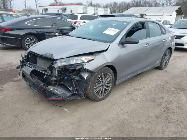 3KPF54AD7RE750343 2024 KIA FORTE - Image 2