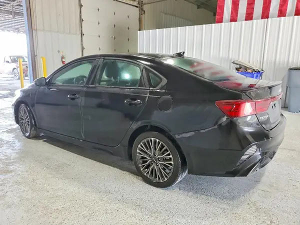 3KPF54AD7RE758409 2024 KIA FORTE - Image 2