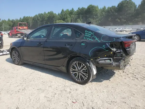 3KPF54AD7RE775078 2024 KIA FORTE - Image 2