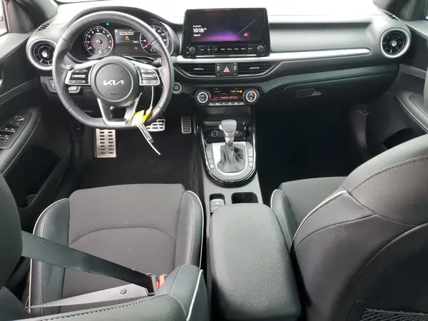 3KPF54AD7RE776831 2024 KIA FORTE - Image 8