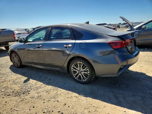3KPF54AD7RE779910 2024 KIA FORTE - Image 2