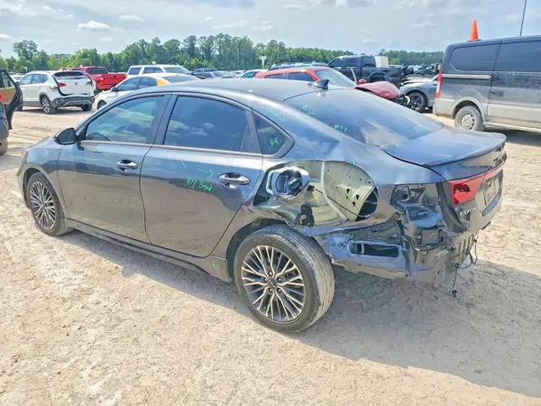3KPF54AD7RE780636 2024 KIA FORTE - Image 2