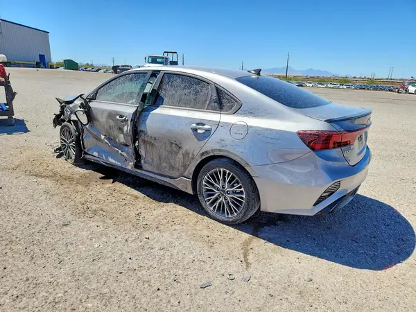 3KPF54AD7RE782838 2024 KIA FORTE - Image 2