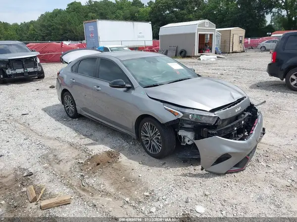 3KPF54AD7RE783858 2024 KIA FORTE - Image 1