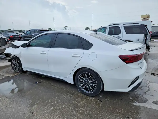 3KPF54AD7RE790292 2024 KIA FORTE - Image 2
