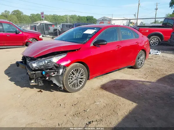 3KPF54AD7RE803008 2024 KIA FORTE - Image 2