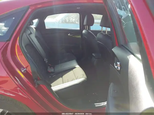 3KPF54AD7RE803008 2024 KIA FORTE - Image 8