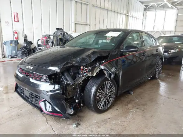 3KPF54AD7RE803980 2024 KIA FORTE - Image 2