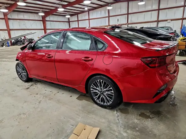 3KPF54AD7RE807947 2024 KIA FORTE - Image 2