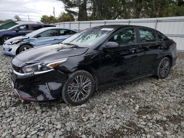 3KPF54AD7RE809262 2024 KIA FORTE - Image 1