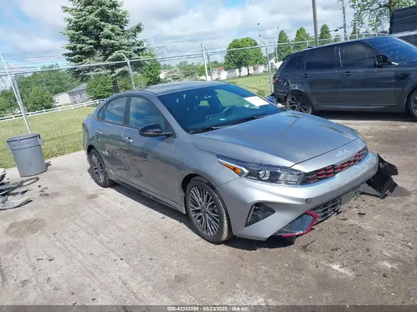 3KPF54AD7RE811562 2024 KIA FORTE - Image 1