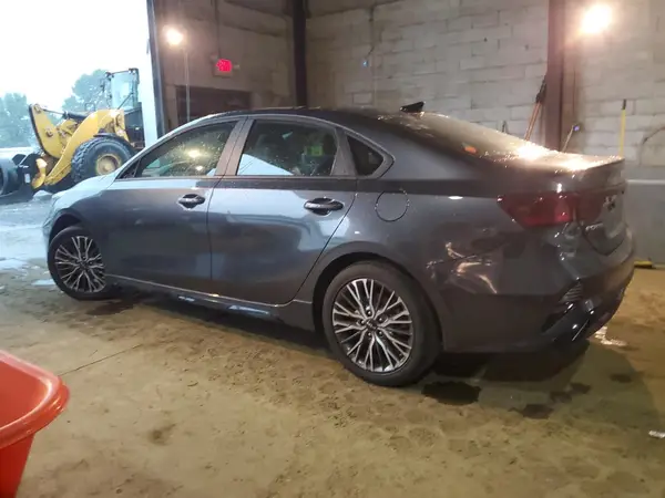 3KPF54AD7RE814090 2024 KIA FORTE - Image 2