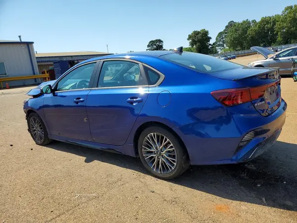3KPF54AD7RE825011 2024 KIA FORTE - Image 2