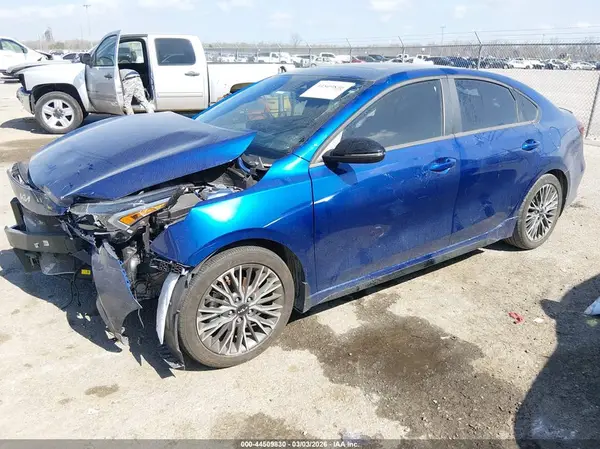 3KPF54AD7RE827194 2024 KIA FORTE - Image 2
