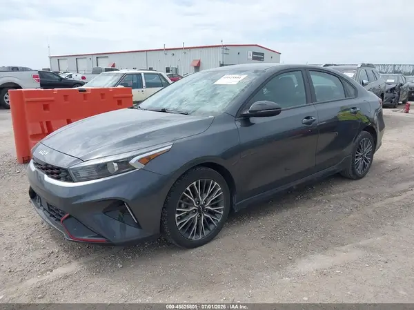 3KPF54AD7RE835473 2024 KIA FORTE - Image 2