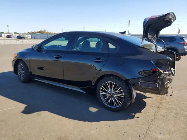 3KPF54AD7RE838924 2024 KIA FORTE - Image 2
